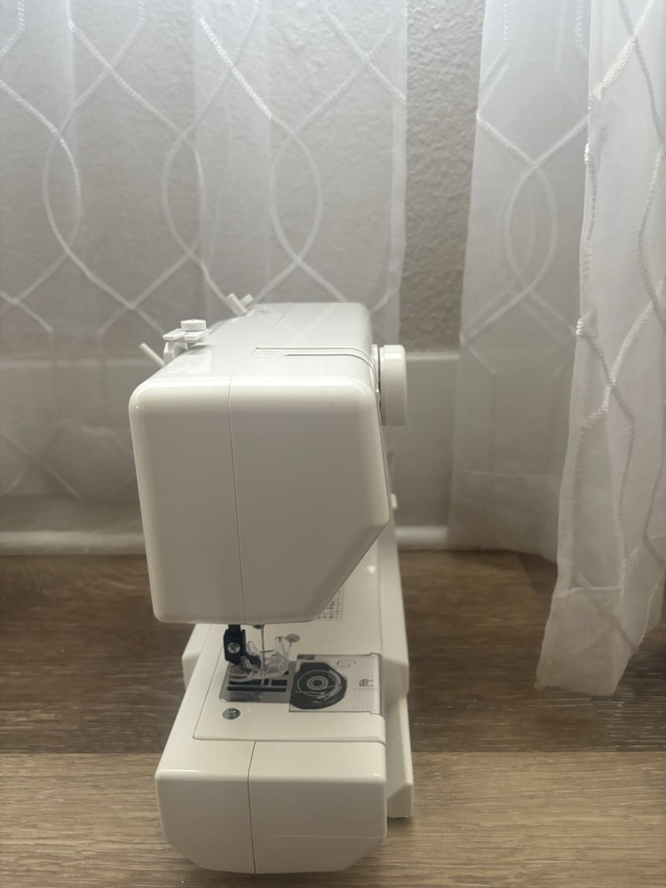 Hello Kitty Sanrio Sewing Machine