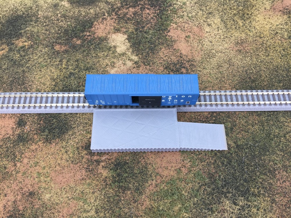 Long Loading Platform Dock with Ramp - Z Scale 1:220 - No Assembly Required!