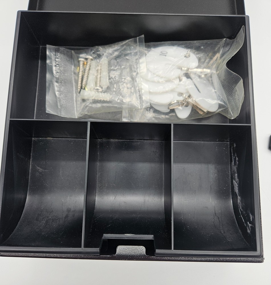 Brinks Home Security Key Safe Lock Box Wall Mount Combination Metal Keys