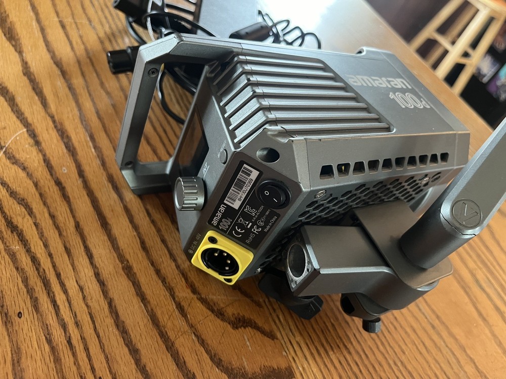 Amaran 100D COB LED Light