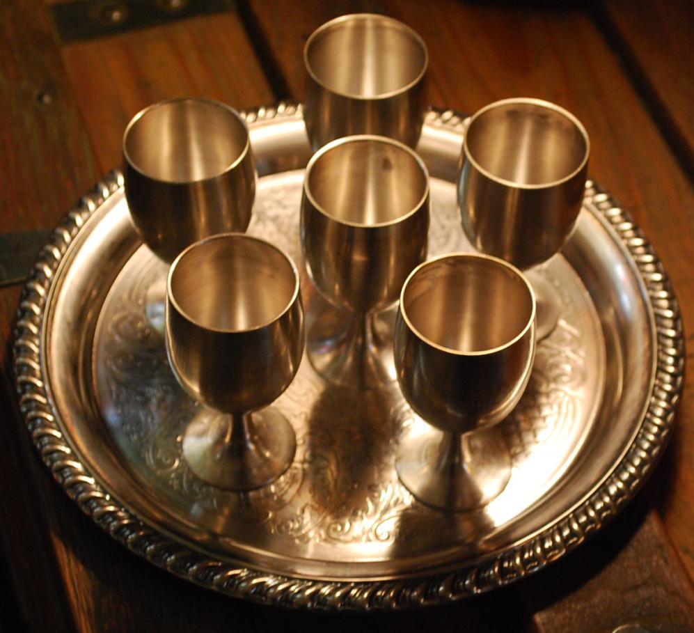 TOASTING SET Vintage LEONARD SILVERPLATE 'EPNS' Cordial Goblet 6 Cups & 1 Tray