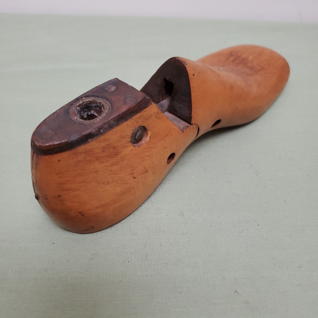 Vintage Single Wooden Child's Shoe Mold Size 11 1/2 B Antique