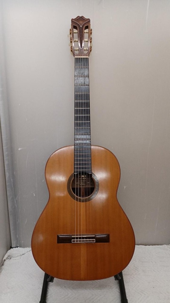 YAMAHA GC-30B Classical Guitar