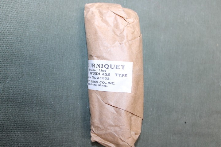 US Military Issue ORIGINAL WWII US ARMY MEDIC MEDICAL FIRST AID TOURNIQUET JB50