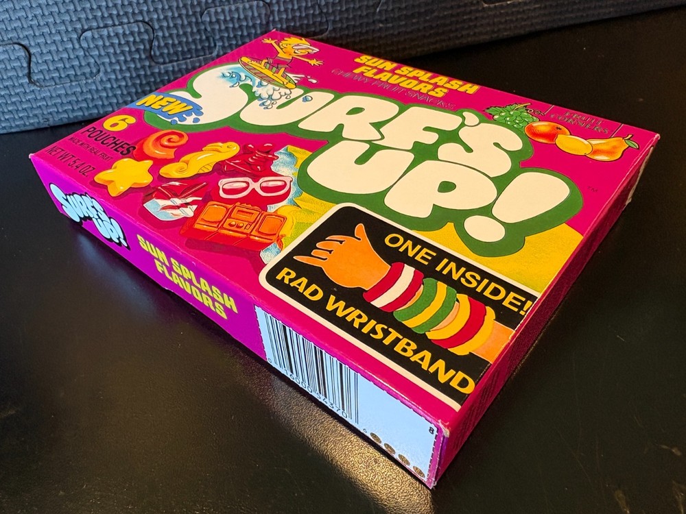 Surfs Up fruit snacks - Empty custom design display box