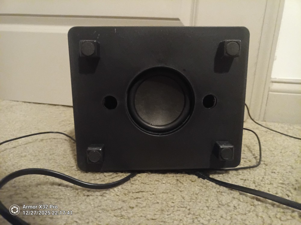 ilive platinum 3 Piece Bluetooth Speakers