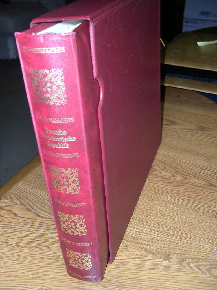 Red Borek 6-ring Album/Binder with 12x12 dust cover  *NEW* GB2