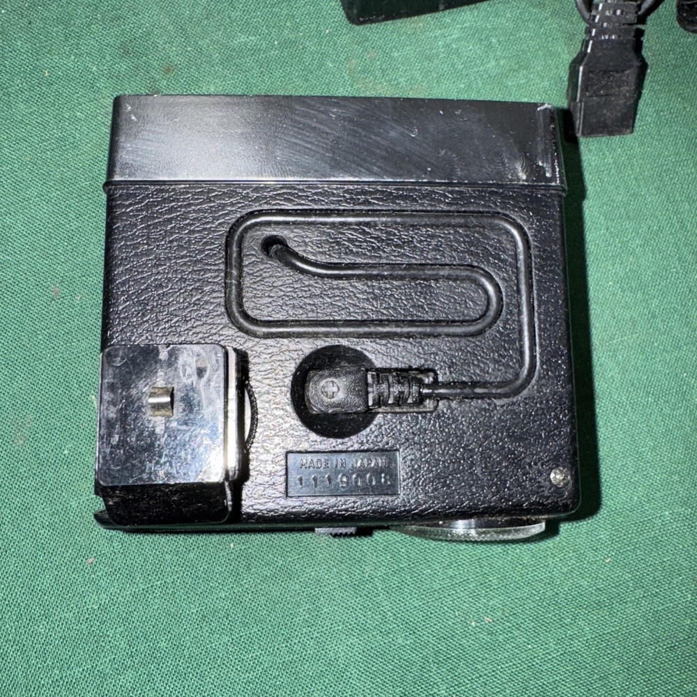 Vivitar Auto 271 Electronic Flash Used Tested Automatic W/ Power Adapter