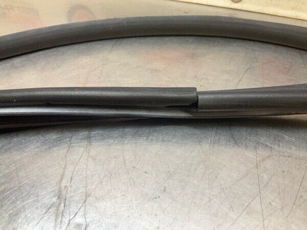 03-07 Infiniti G35 Coupe Driver Door Frame Weatherstrip 76922AM800 OEM 14Bkyfa