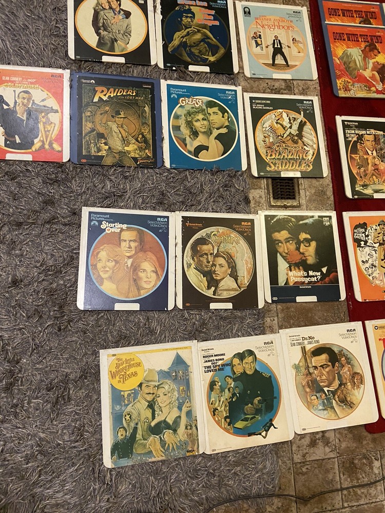 RCA Selectavision VideoDisc Player SFT W 100 System Powers On Untested + 45 DISC