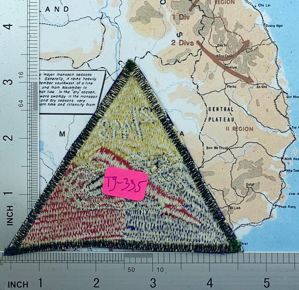 Patch , US Army Armored Tank Battalion Triangle 2/113 patch Division , t9-335