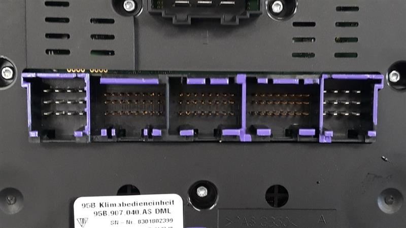 18 PORSCHE MACAN GTS 95B FRONT FLOOR CENTER CONSOLE MULTIFUNCTION CONTROL PANEL