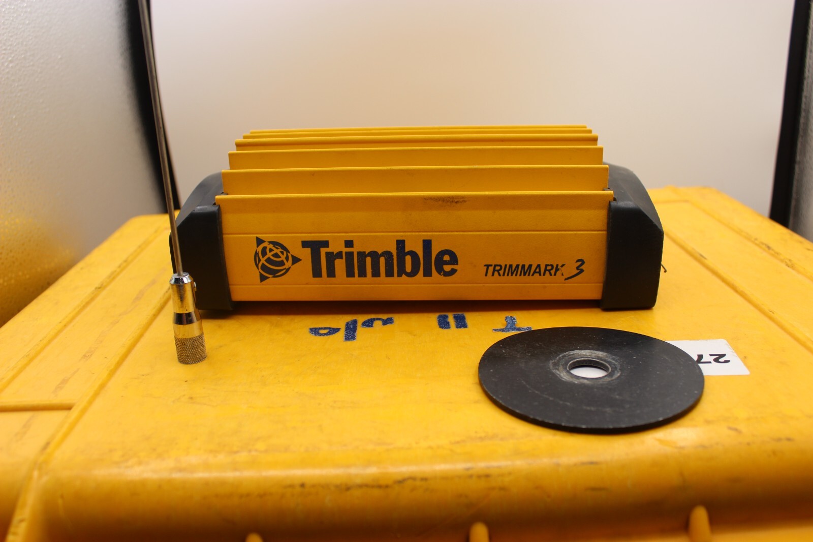 Trimble Trimmark 3 450 - 470MHz UHF Base Radio with Accessories CASE
