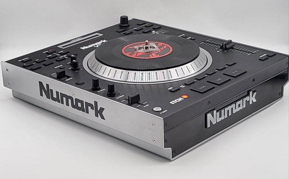 Numark V7 Motorized Turntable Software Controller Pair