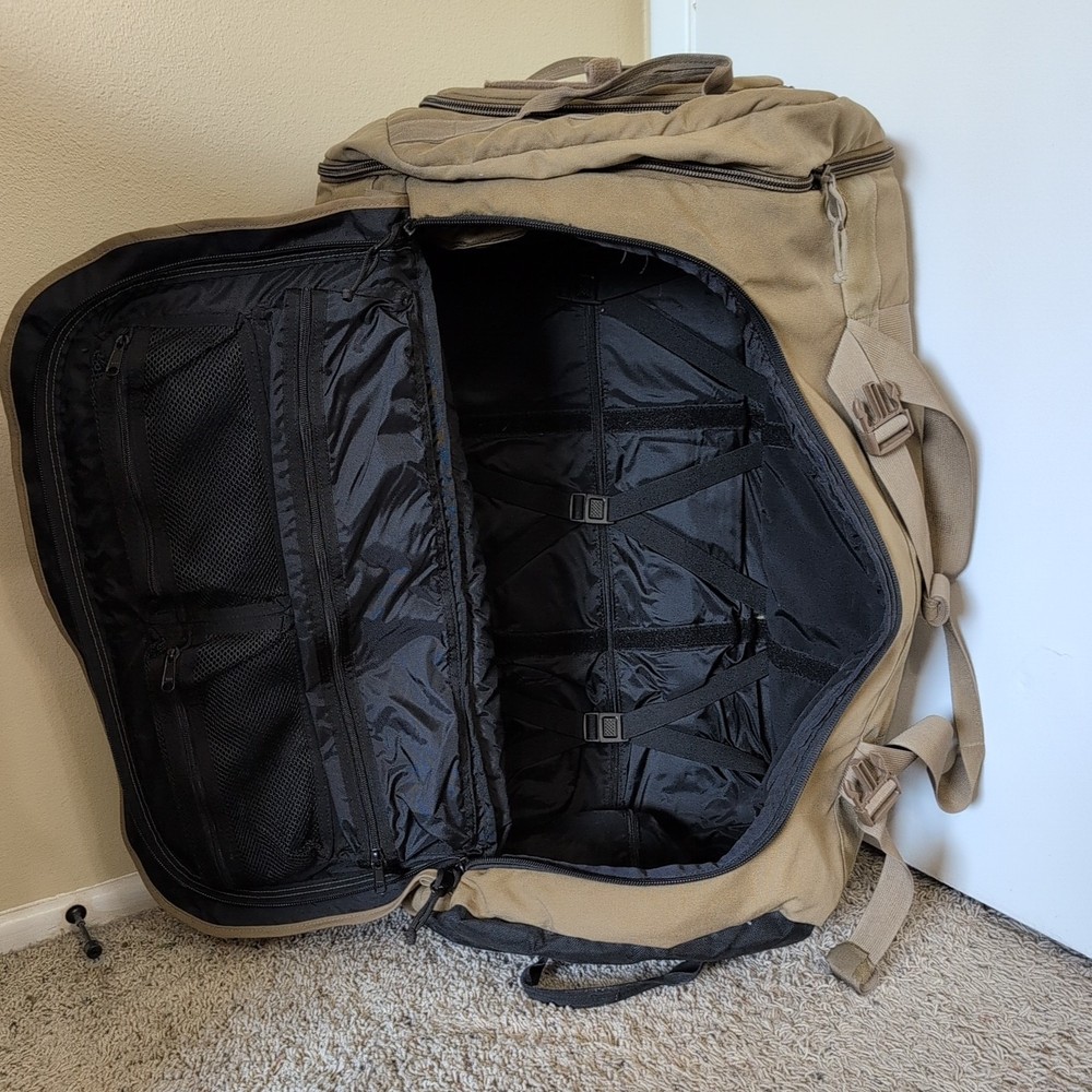 USMC Thin Air Gear Rolling Deployment/Backpack Coyote Brown - 3 Dividers