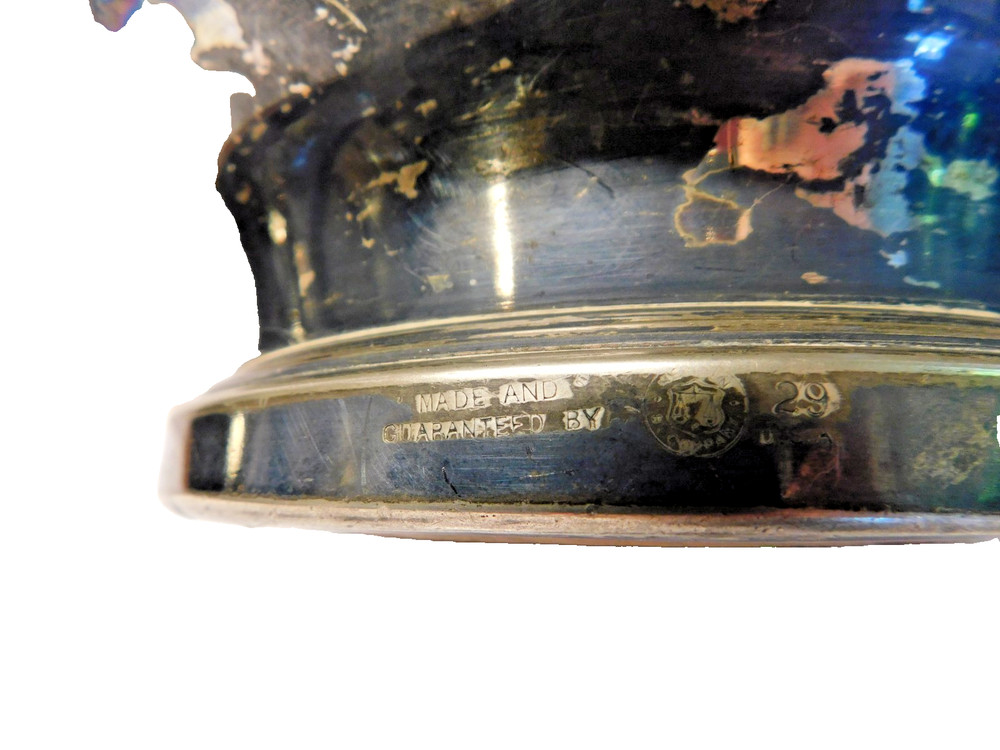 TOWLE? SILVERPLATE DISH WITH MIRRORED BOTTOM