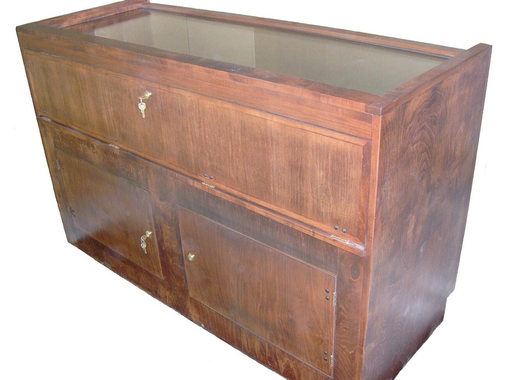 Jewelry Display Case Attack & Bullet Resistant