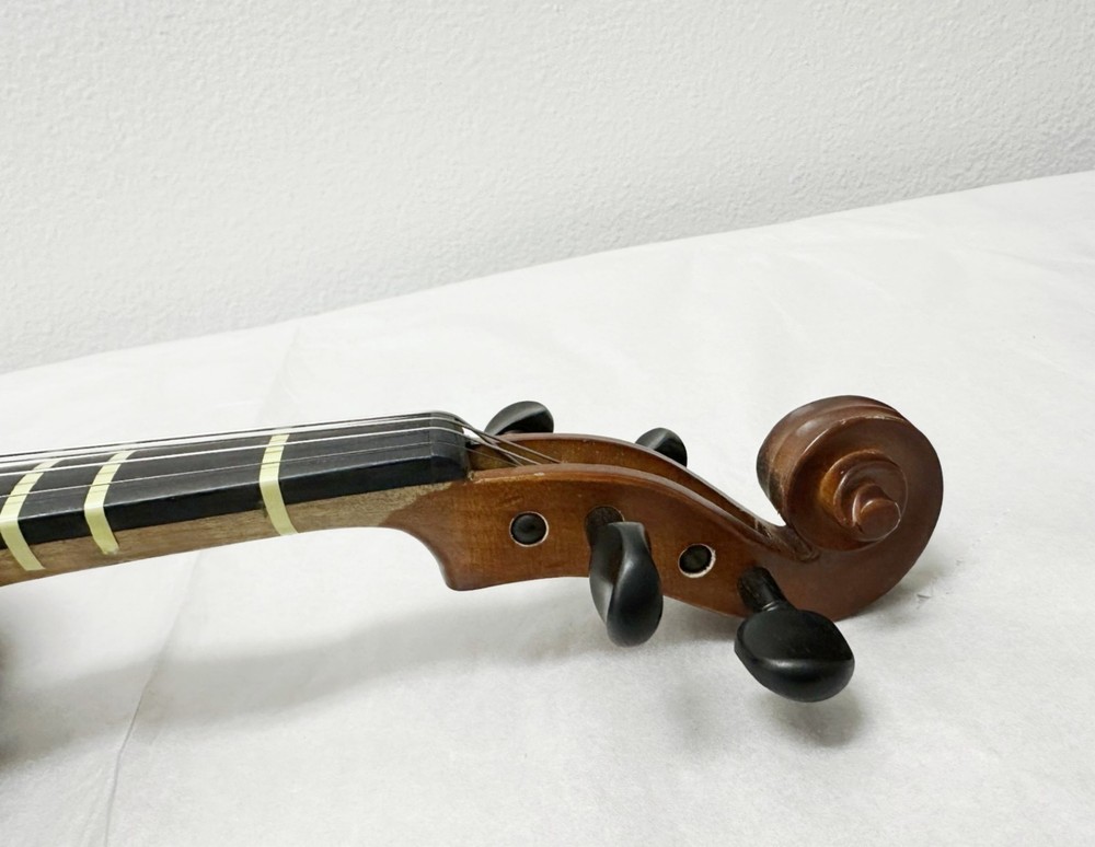 Used Classical Strings VN075-1/2 Size Violin Outfit (one Piece Back)