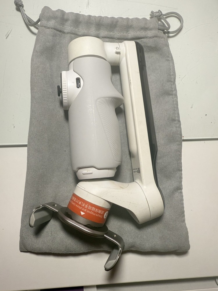 Insta360 Flow Gimbal Stabilizer For Smartphone