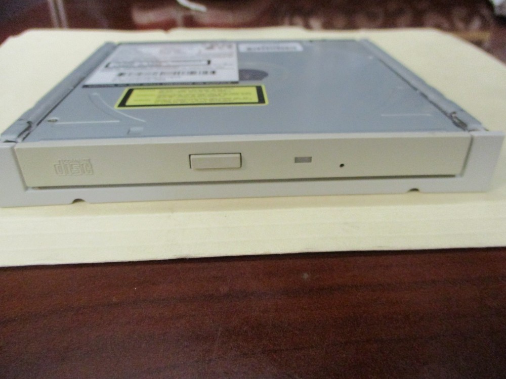 COMPAQ CD-224E -A46 CD-ROM DRIVE ( QTY: 1 )