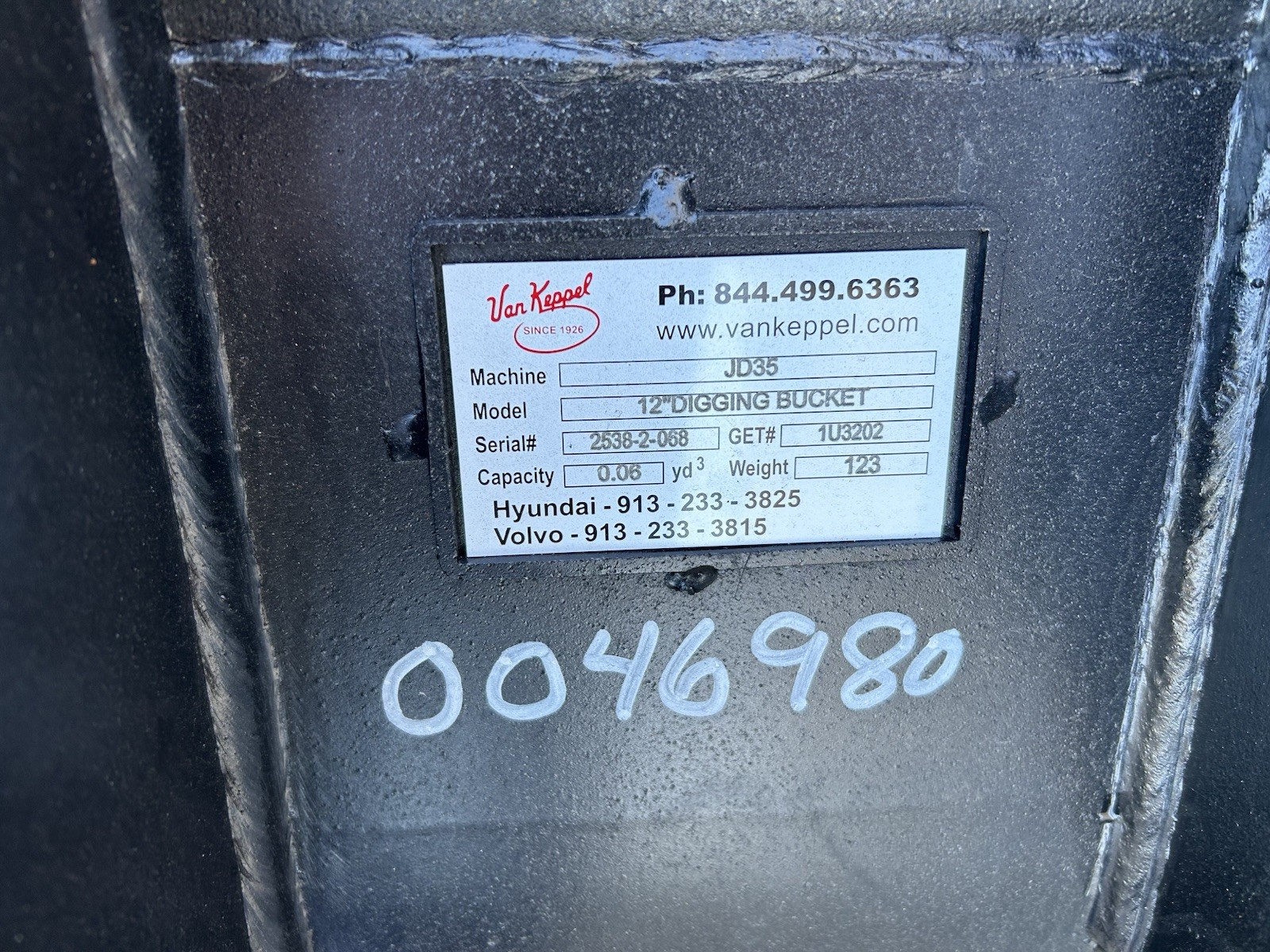 JD35 12” Digging Bucket