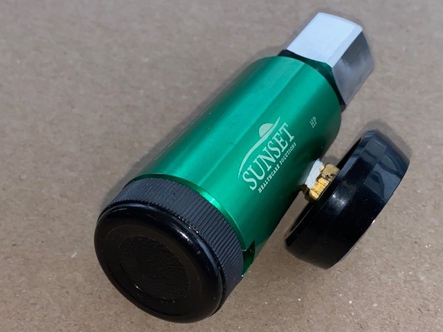SUNSET RES045 Oxygen Regulator Brass Integral 50 PSI *** Fast Shipping ***