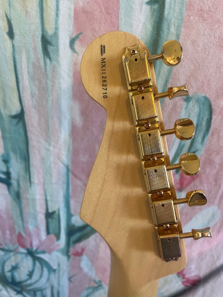fender deluxe stratocaster Mexican made