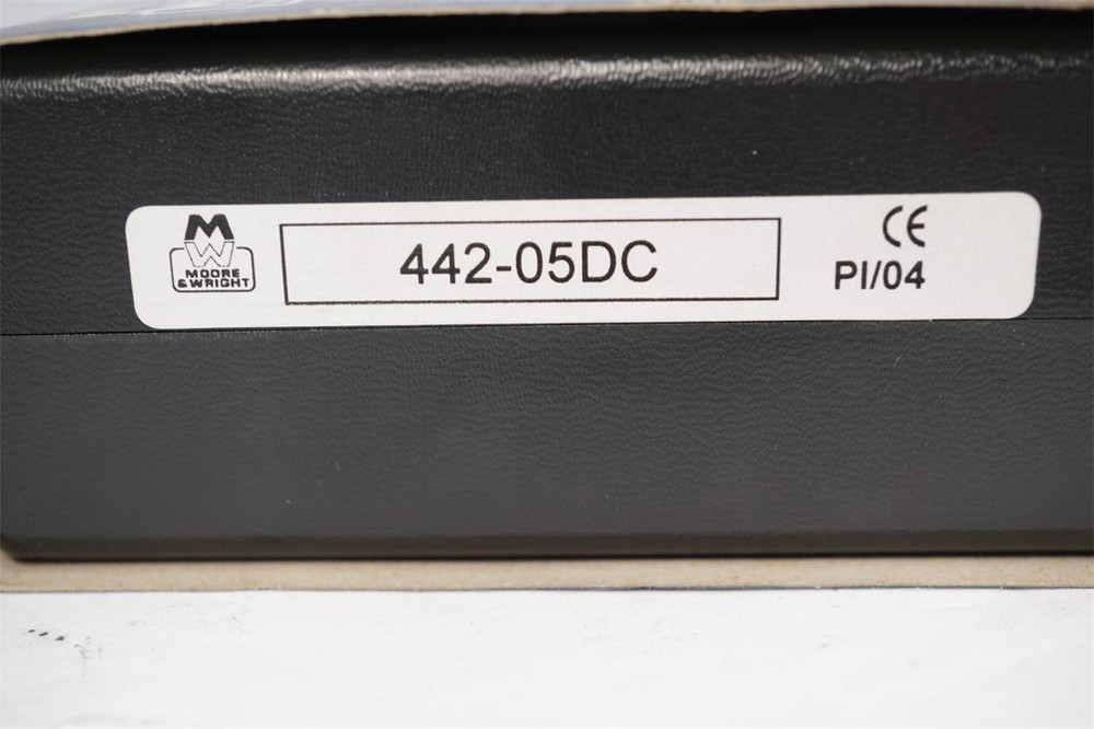 New Moore & Wright 40-50mm 1.6-2" Digital External Caliper Quick Tester. $355