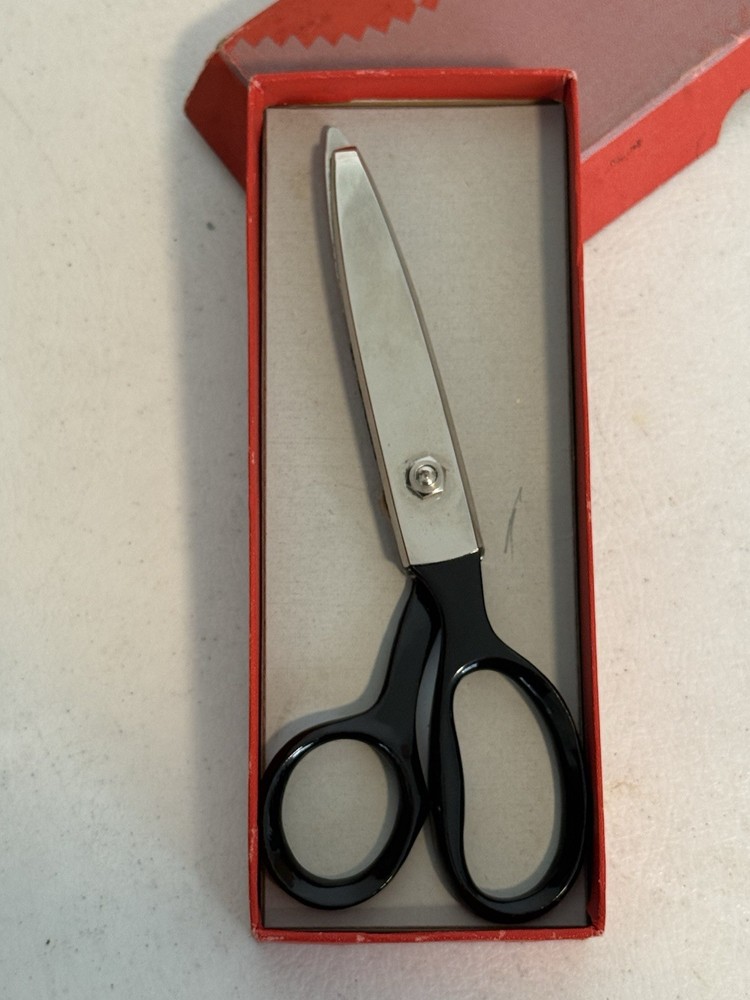 Vintage Scissors SOLINGEN Zig Zag Pinking Shears with Box MER