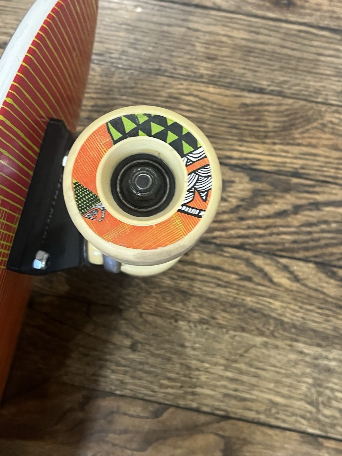 VERY RARE! Quiksilver Cruiser Skateboard W/ Bent Metal Trucks - Matching Wheels