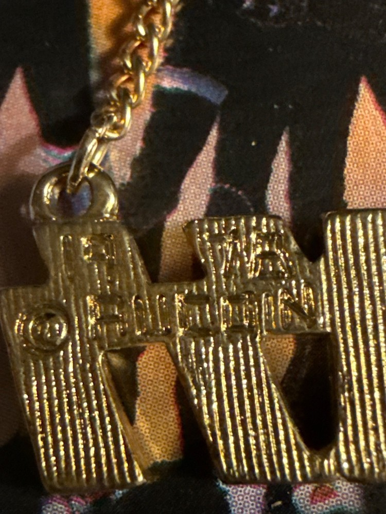 KISS 1977 JEWELRY OF THE STARS necklaces Love Gun AUCOIN 1978 with original box