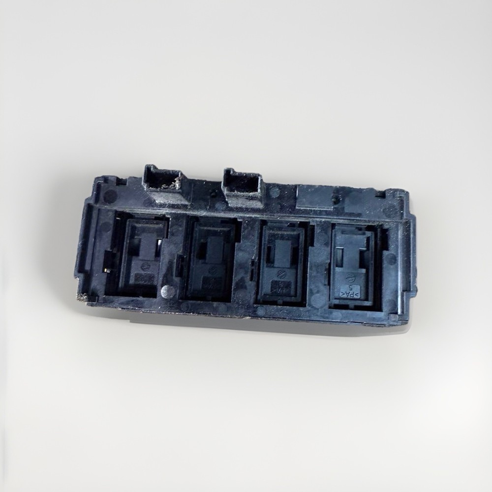 2019 FREIGHTLINER CASCADIA SWITCH PANEL