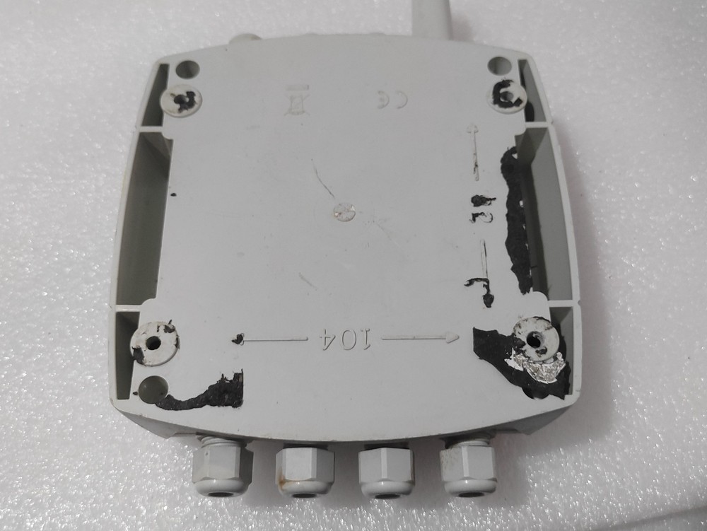Comet H0430 temperature transmitter and controller
