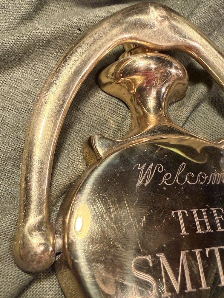 Vintage Brass - "The Smith's" - Last Name Door Knocker. Solid, Magnetic Back