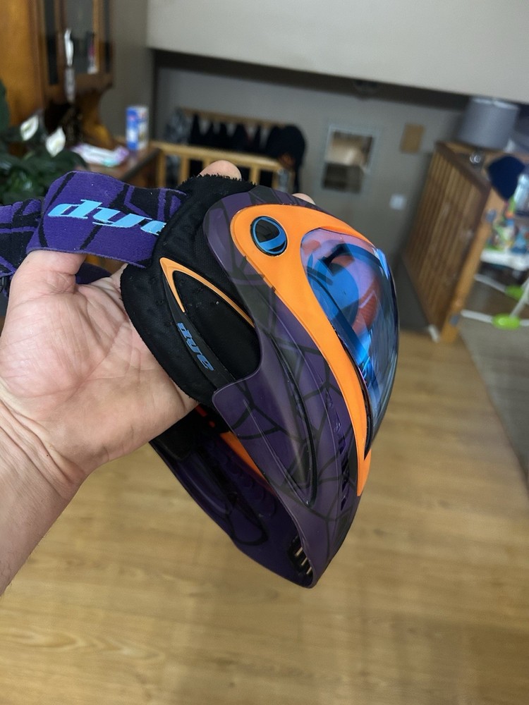 Dye i4 Paintball Mask