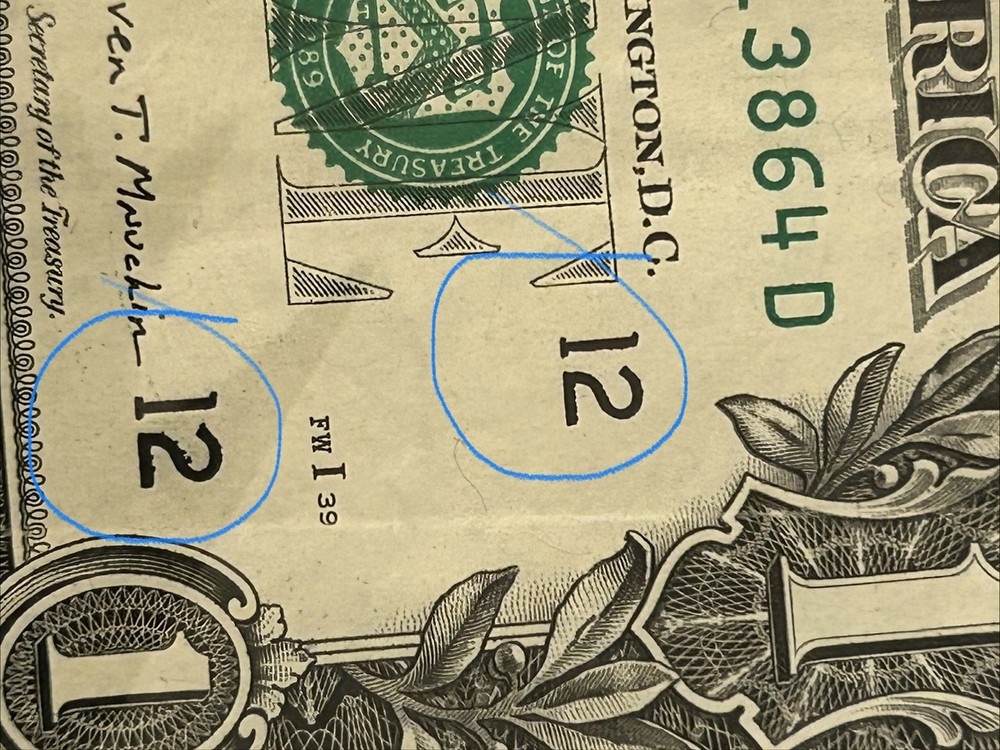 2017A $1 One Dollar Bill Misaligned Off-Center Miscut with Huge Wet Ink Error