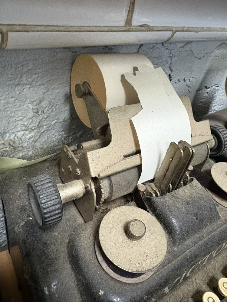 Antique VICTOR Adding Machine Vintage 1920's Era