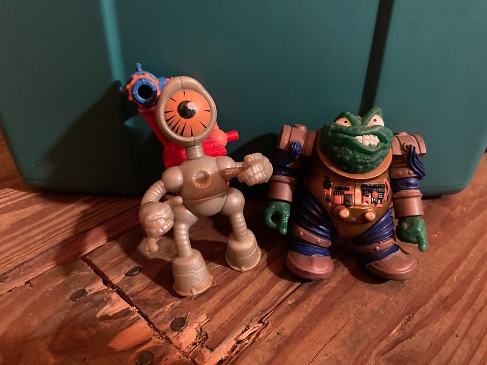 Misc Vintage Action Figures Toys Cars Matchbox Monster Trucks