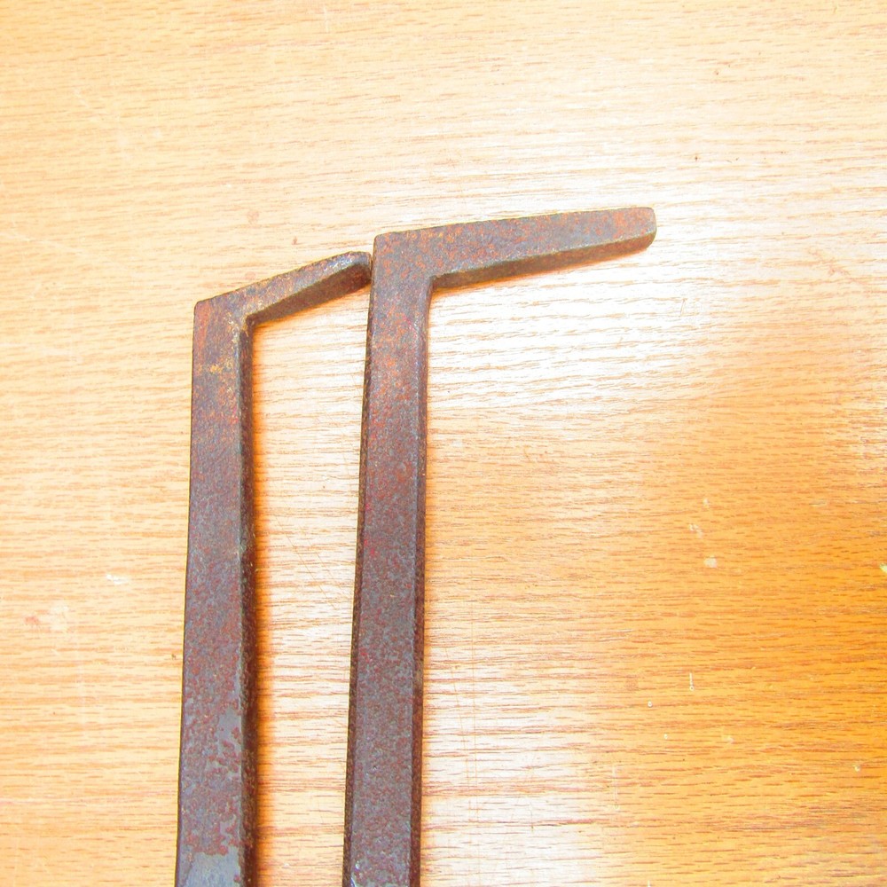 Metal cutting bench shears
