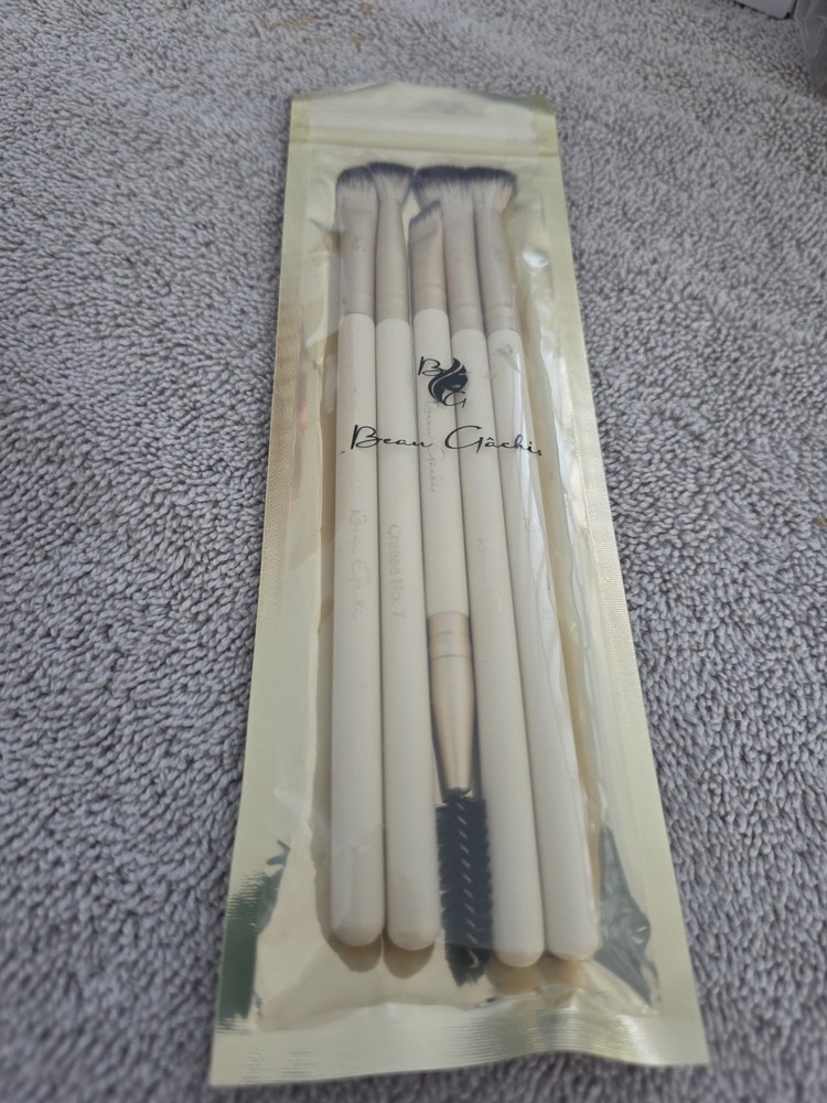Beau Gachis 5pc Makeup Brush Set