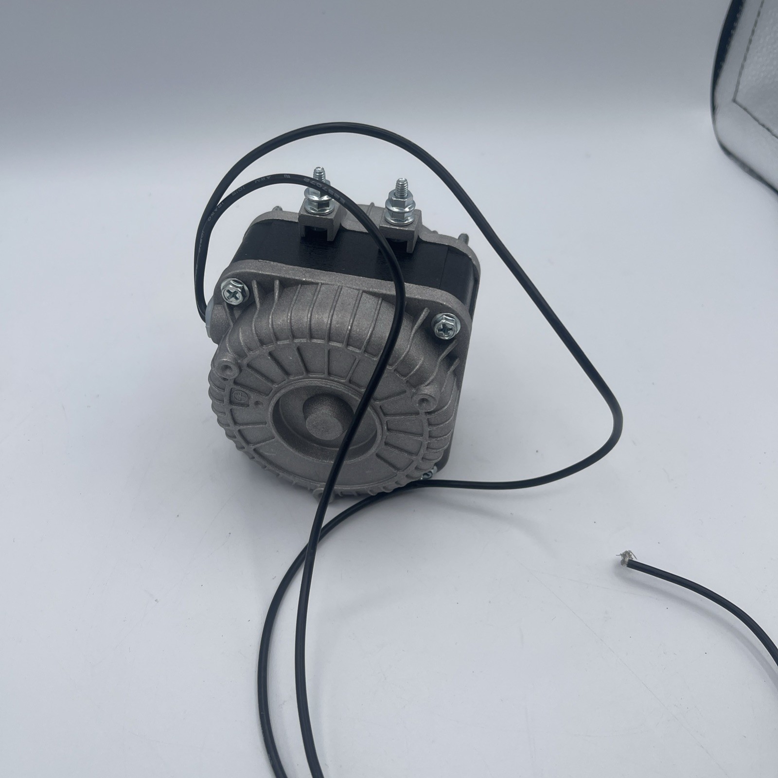 Condenser Fan Motor Part#YZF18-25 18/70W 120V 60Hz 1.01A 1550 r/min