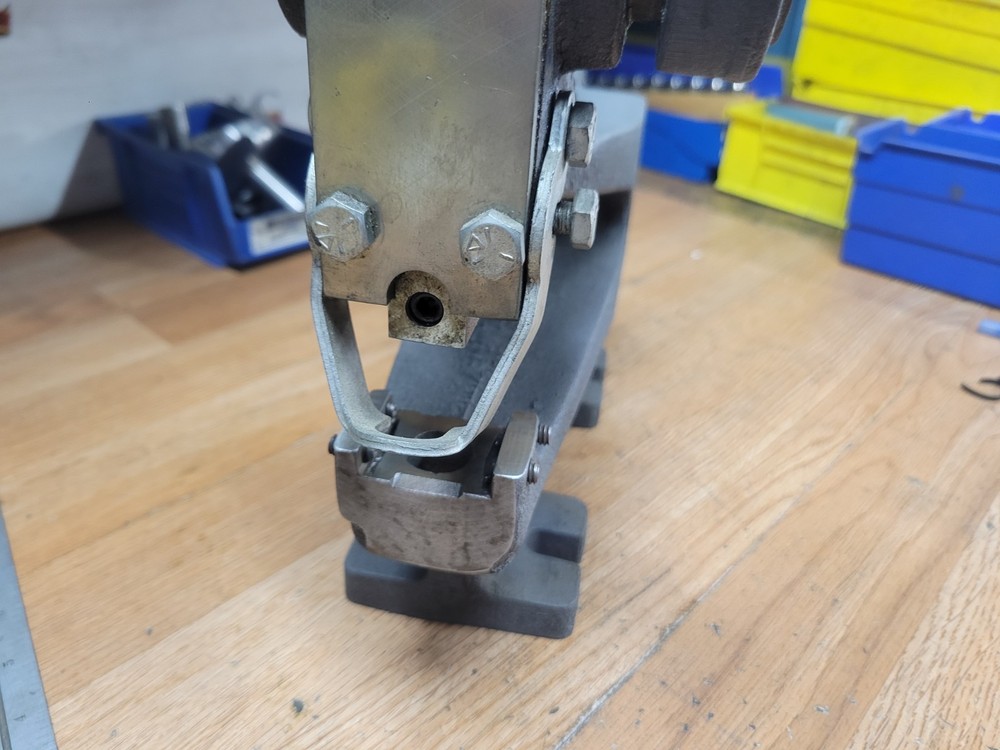 HEINRICH NO. 6 PUNCH PRESS