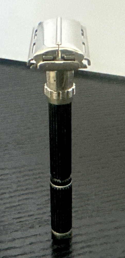Gillette “The No Date Code” PV Super Adjustable 109 Safety Razor/circa 1977-1981