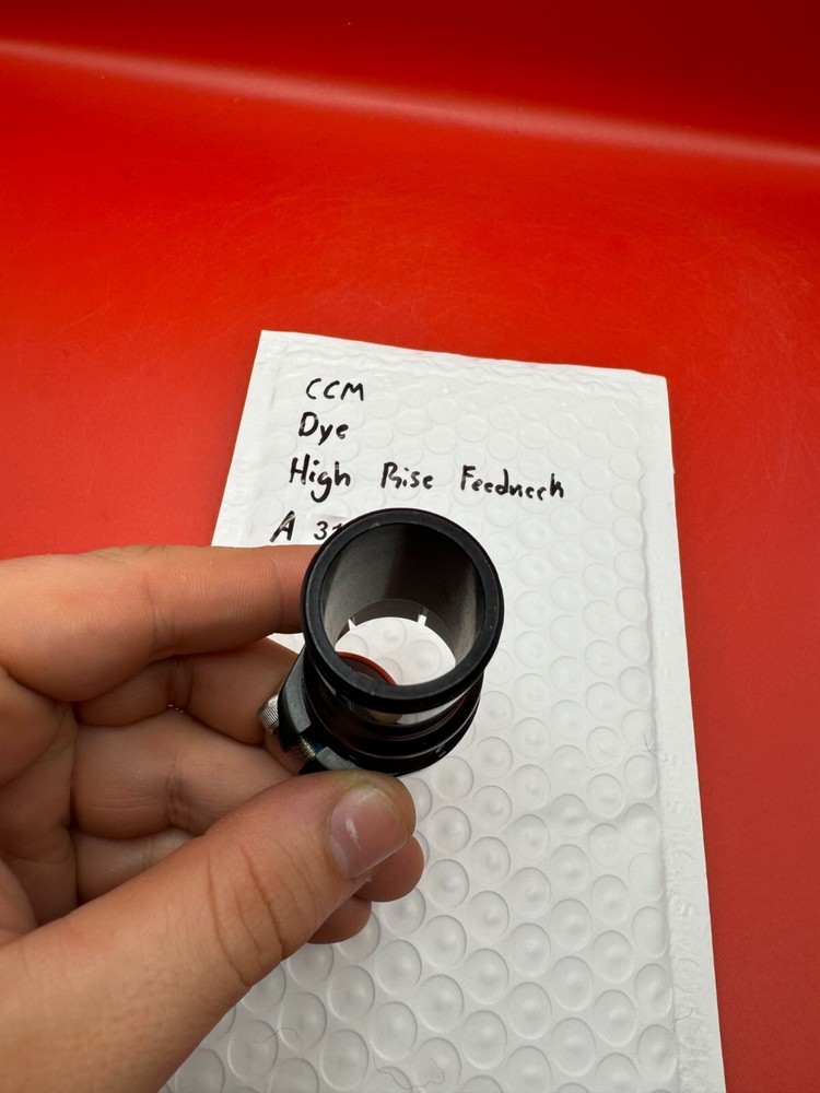 CCM Dye High Rise Feedneck