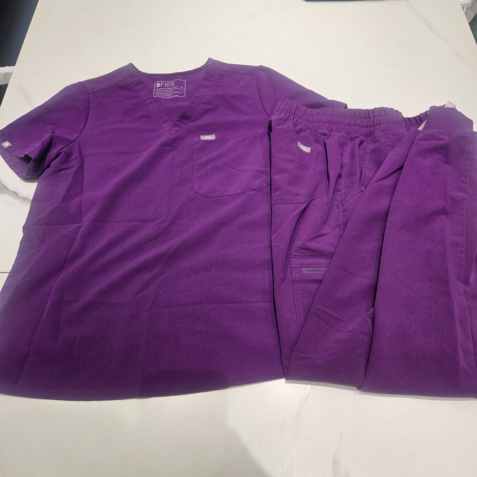 4 sets of Figs Women Catarina Scrubs size medium Lot