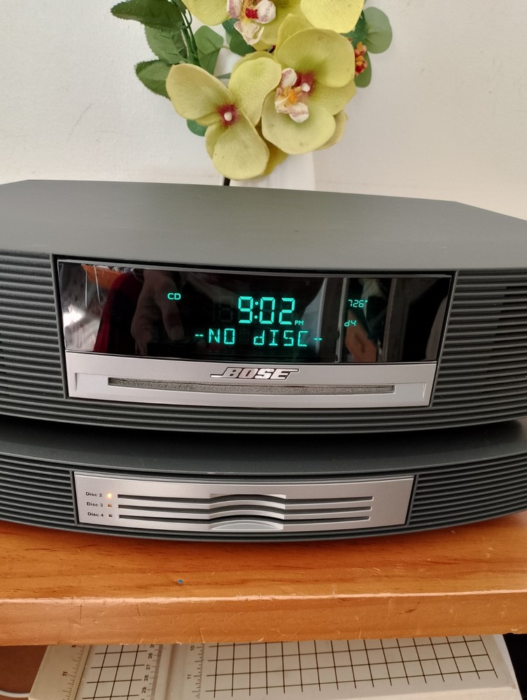 Bose Wave Music System AWRCC1 with Multi-CD Changer and Remote Control *Read*