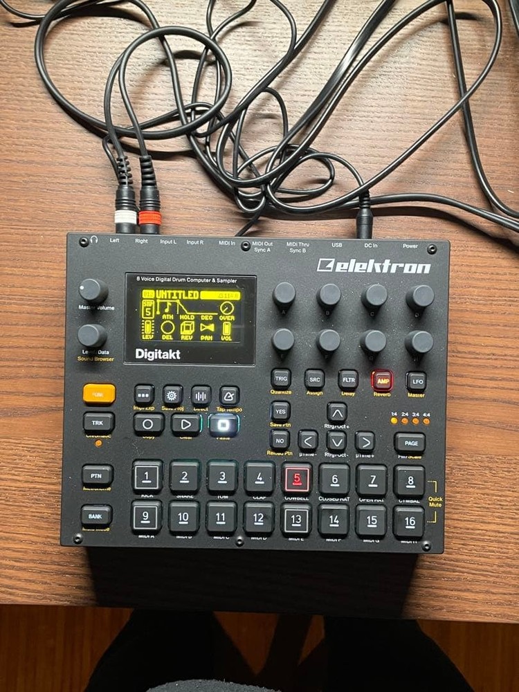 Elektron Digitakt DDS-1 Digital Drum Machine Sampler MINT Condition w/ Box Japan