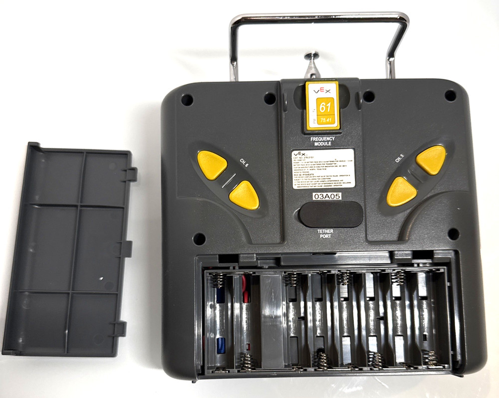 VEX Robotics Design Engineering System v.5 Kit not complete for parts (read)