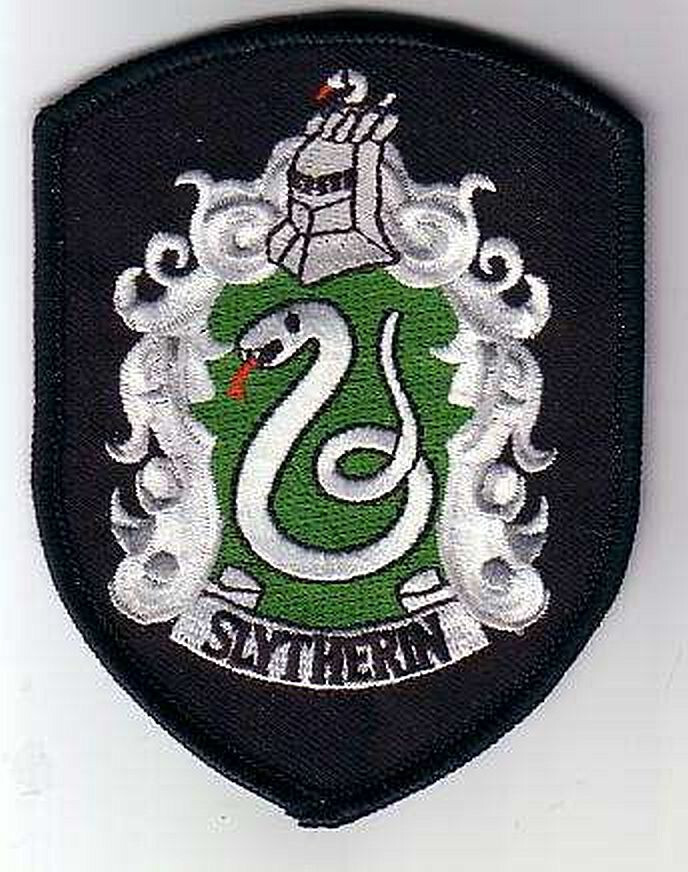 MAGIC SCHOOL GREEN ROBE PATCH - HP022