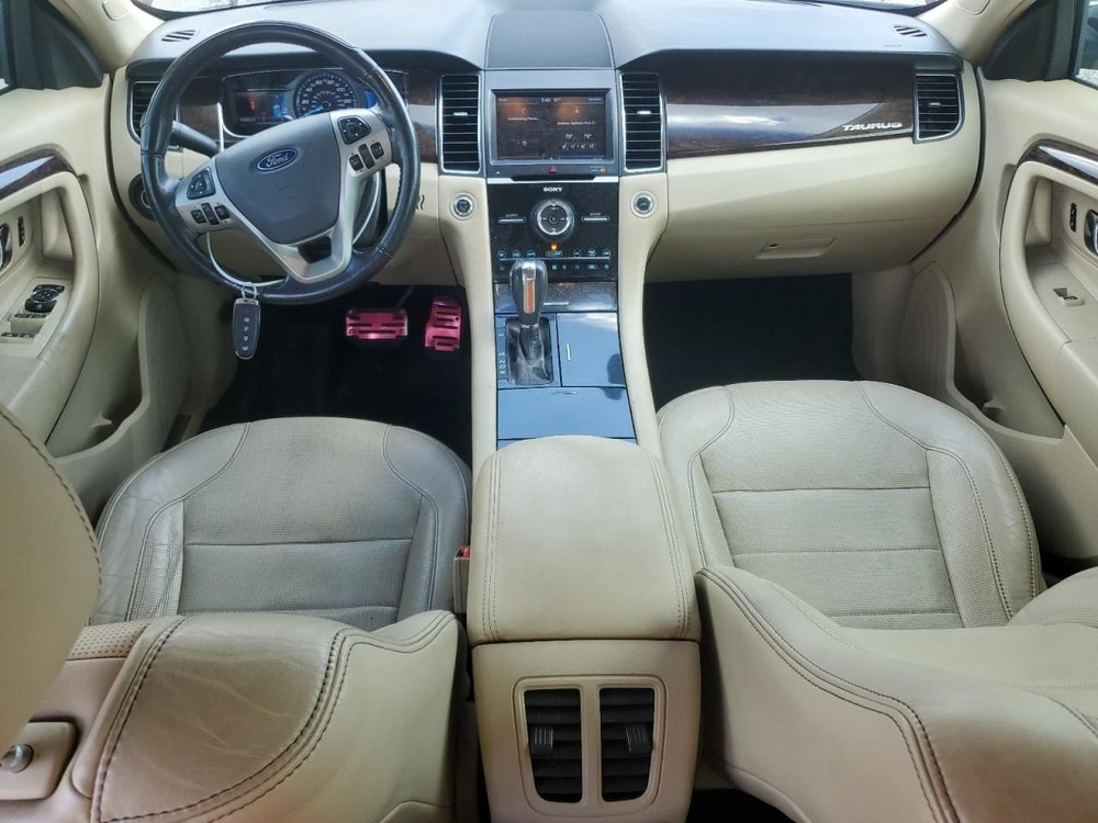 TAURUS 2013 Glove Box 4908414